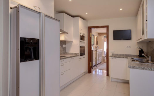 4 bedrooms Townhouse in Nueva Andalucia