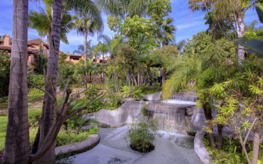 4 bedrooms Townhouse in Nueva Andalucia