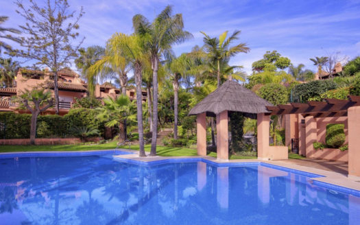4 bedrooms Townhouse in Nueva Andalucia