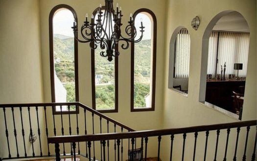 Villa de 4 dormitorios en Benahavis