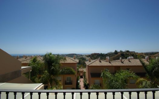 2 bedrooms Penthouse in Nueva Andalucia