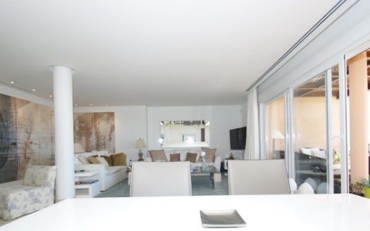 2 bedrooms Penthouse in Nueva Andalucia