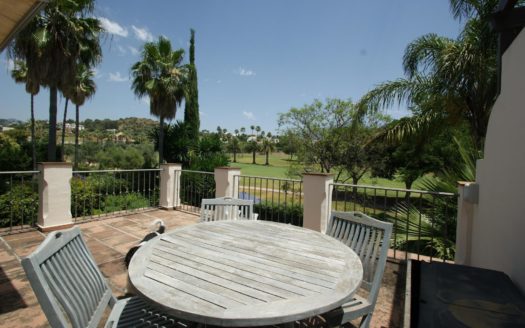 Villa de 5 dormitorios en Los Naranjos Golf