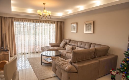 Apartamento de 3 dormitorios en Benahavis