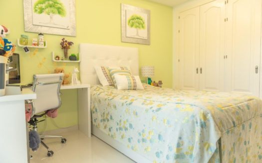 Apartamento de 3 dormitorios en Benahavis