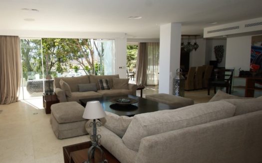 4 bedrooms Villa in Las Lomas de Nueva Andalucía