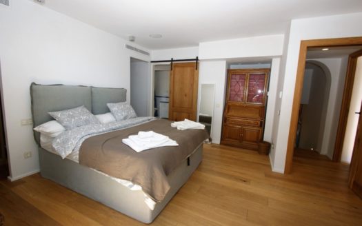 4 bedrooms Villa in Las Lomas de Nueva Andalucía