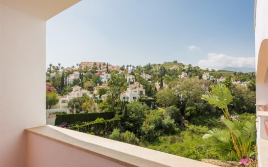 2 bedrooms Apartment in Nueva Andalucia