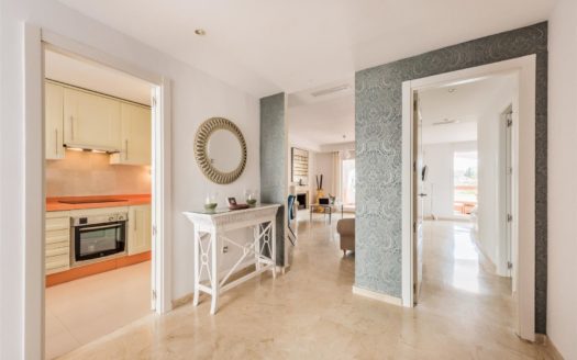 2 bedrooms Apartment in Nueva Andalucia