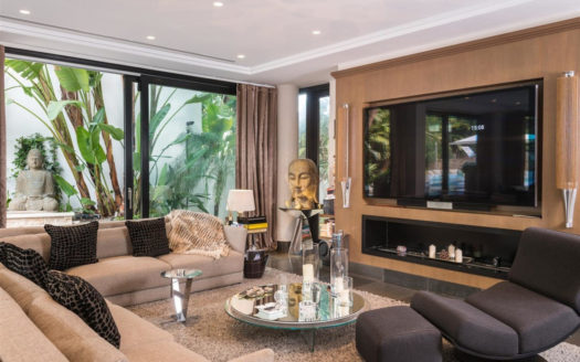 6 bedrooms Villa in Los Monteros Playa