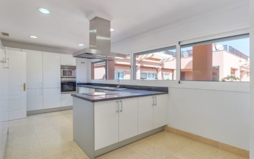 3 bedrooms Penthouse in Magna Marbella
