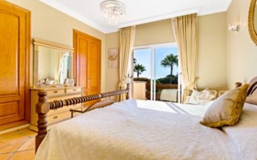 4 bedrooms Villa in Las Lomas de Elviria