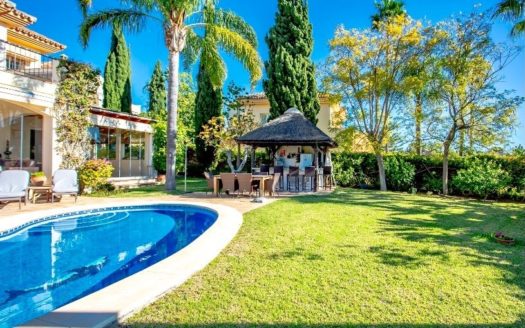 4 bedrooms Villa in Las Lomas de Elviria