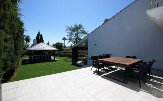Villa de 6 dormitorios en Los Naranjos Golf