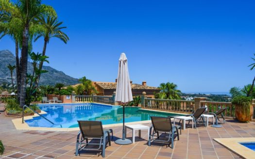 Apartamento de 2 dormitorios en Nueva Andalucia