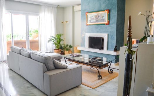 Apartamento de 2 dormitorios en Nueva Andalucia