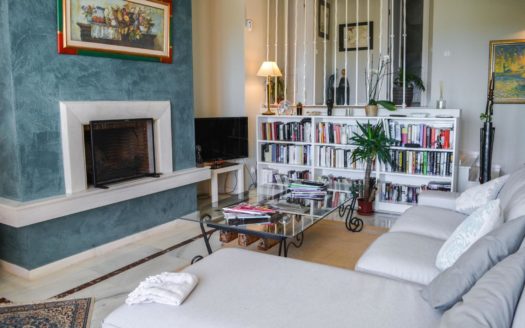 Apartamento de 2 dormitorios en Nueva Andalucia