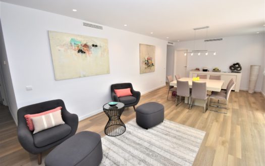 Apartamento de 3 dormitorios en Marbella Real