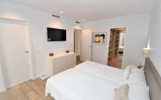 Apartamento de 3 dormitorios en Marbella Real