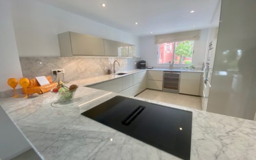 Adosado de 4 dormitorios en La Alzambra