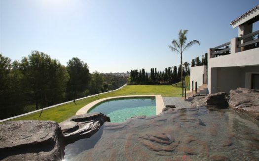 5 bedrooms Villa in Selwo