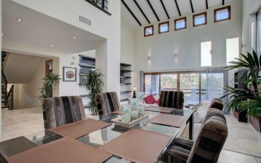 5 bedrooms Villa in Selwo