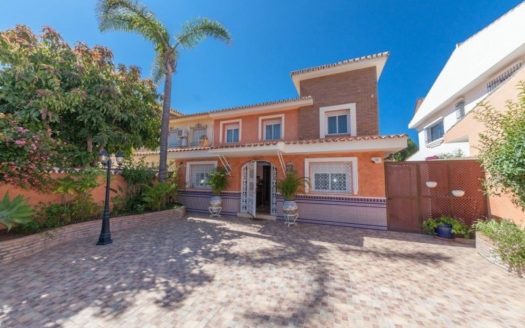 Villa de 4 dormitorios en Cabopino