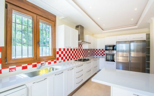 5 bedrooms Villa in La Mairena