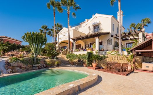 4 bedrooms Villa in Nueva Milla de Oro