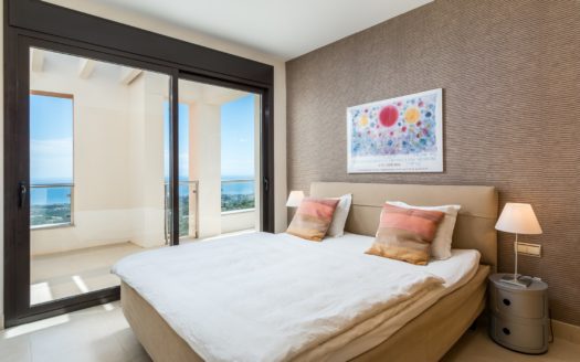 3 bedrooms Penthouse in Samara Resort Marbella