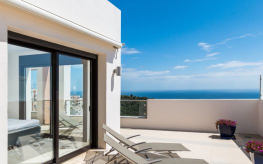 3 bedrooms Penthouse in Samara Resort Marbella