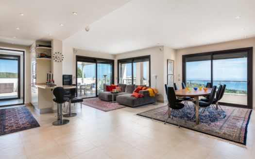 3 bedrooms Penthouse in Samara Resort Marbella