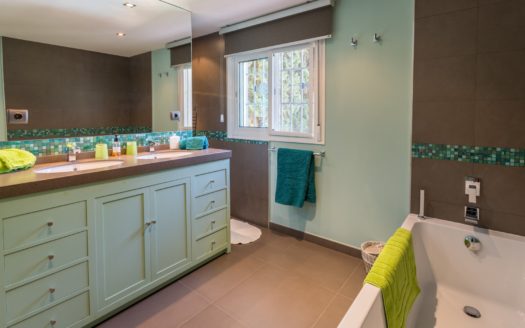 Villa de 5 dormitorios en Puerto del Almendro