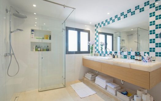 6 bedrooms Villa in Nueva Andalucia