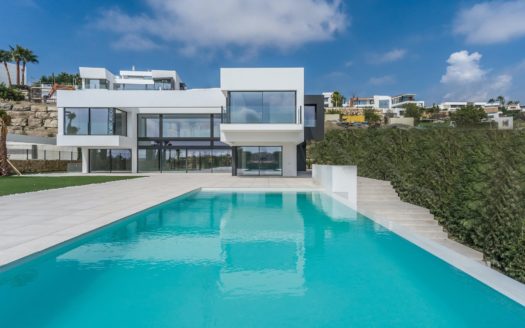 Villa de 4 dormitorios en Las Lomas del Conde Luque