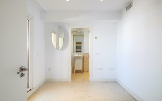 5 bedrooms Penthouse in Las Lomas del Marbella Club