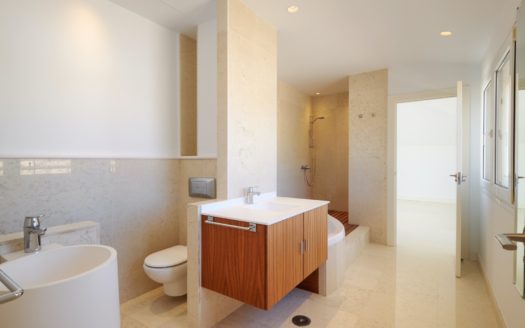 5 bedrooms Penthouse in Las Lomas del Marbella Club