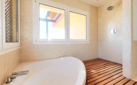 5 bedrooms Penthouse in Las Lomas del Marbella Club