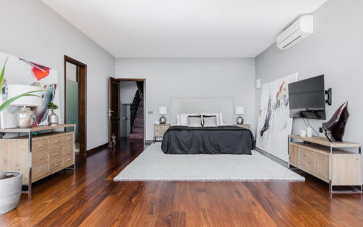 6 bedrooms Villa in La Montua