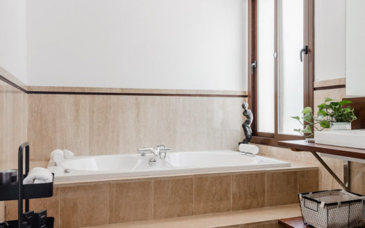 6 bedrooms Villa in La Montua