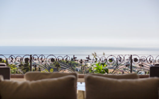 6 bedrooms Villa in La Montua