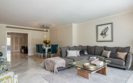 3 bedrooms Apartment in Nueva Andalucia