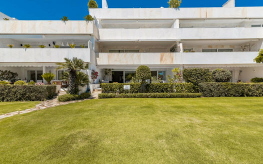 3 bedrooms Apartment in Nueva Andalucia