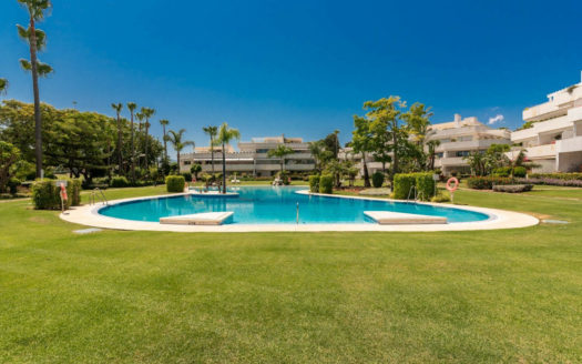 3 bedrooms Apartment in Nueva Andalucia