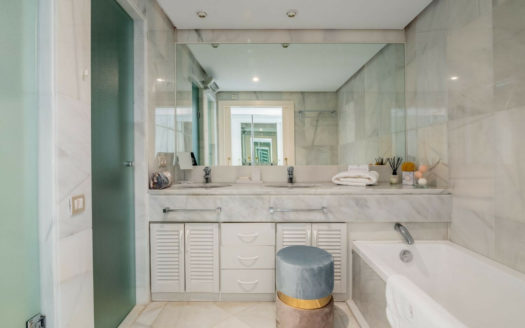 3 bedrooms Apartment in Nueva Andalucia