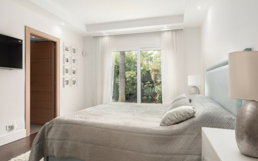 5 bedrooms Villa in Nueva Andalucia