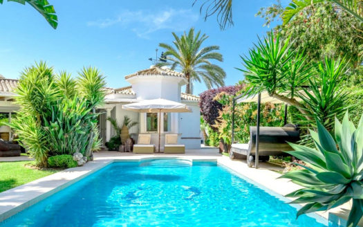 5 bedrooms Villa in Nueva Andalucia