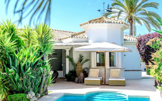 5 bedrooms Villa in Nueva Andalucia