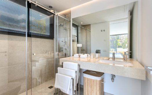 Villa de 4 dormitorios en Benahavis