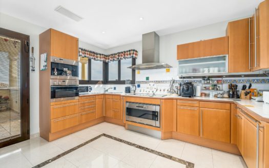 4 bedrooms Penthouse in Aloha Park